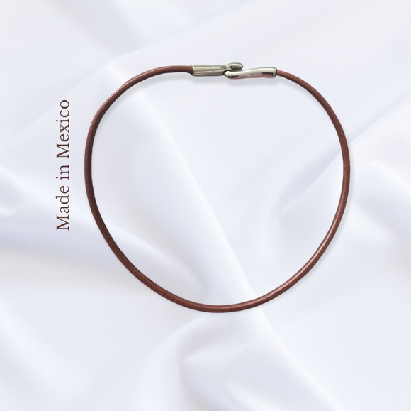 NEW- Mexican-Made Faux Leather Western Chocker necklace w stainless stee… - Picture 1 of 2